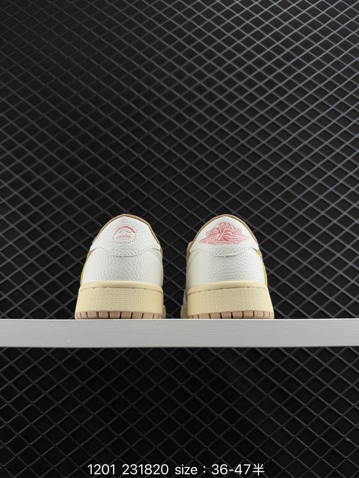 Travis Scott x Air Jordan 1 Low